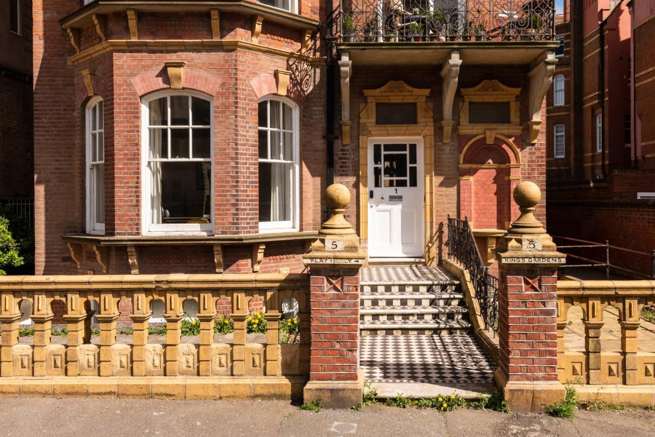 3 Bedroom Garden Apartment Opposite The Beach Hove Esterno foto