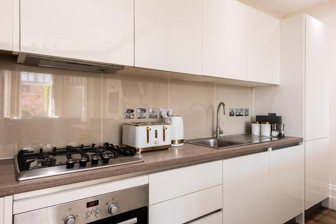3 Bedroom Garden Apartment Opposite The Beach Hove Esterno foto