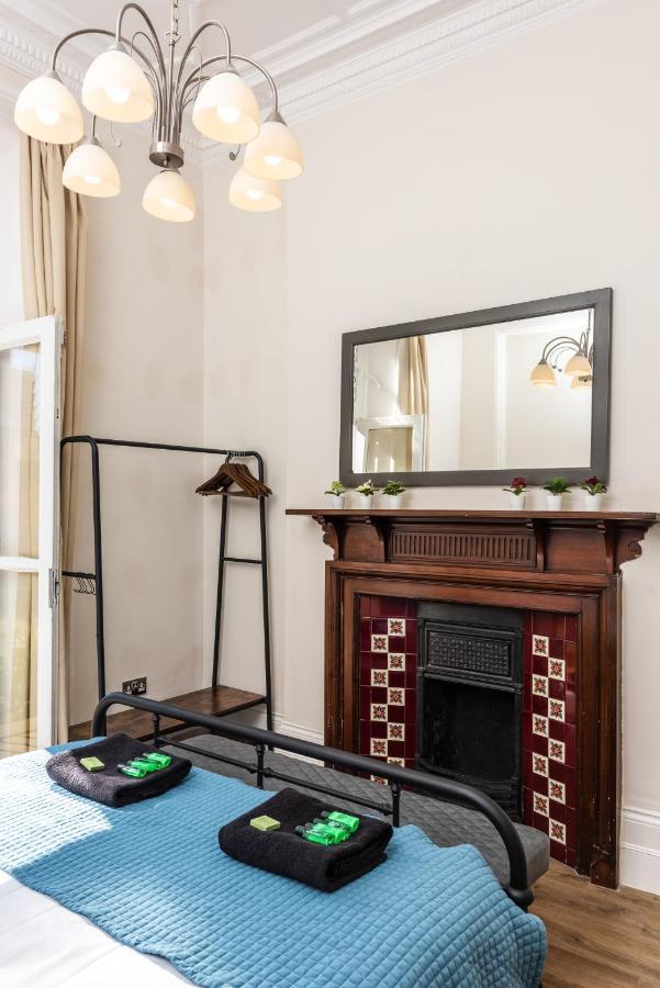 3 Bedroom Garden Apartment Opposite The Beach Hove Esterno foto